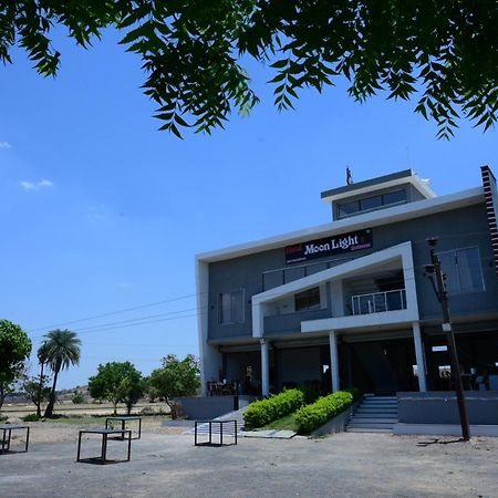 Hotel Moonlight & Restaurant Sehore Экстерьер фото