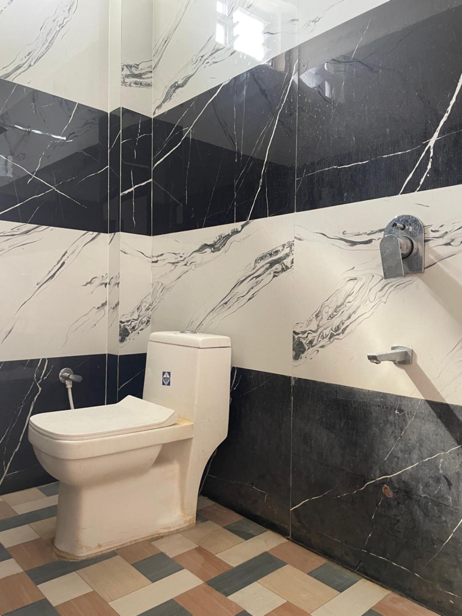 Hotel Moonlight & Restaurant Sehore Экстерьер фото